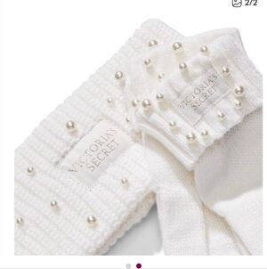 Victoria's Secret White Pearl-Studded Accessories